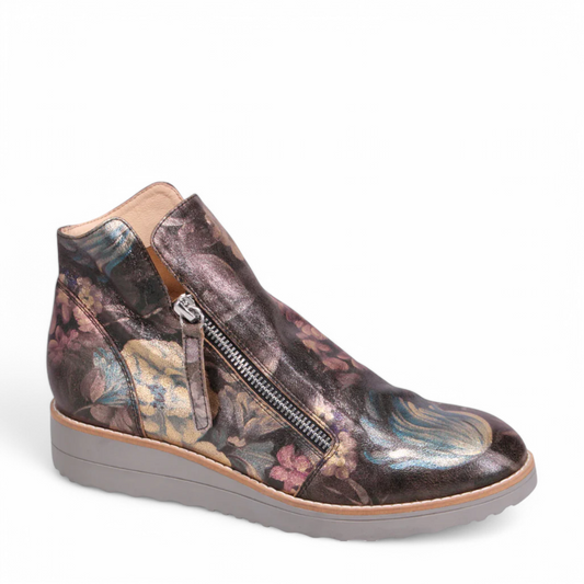 DJANGO & JULIET OHMY BLUE FLORAL LEATHER